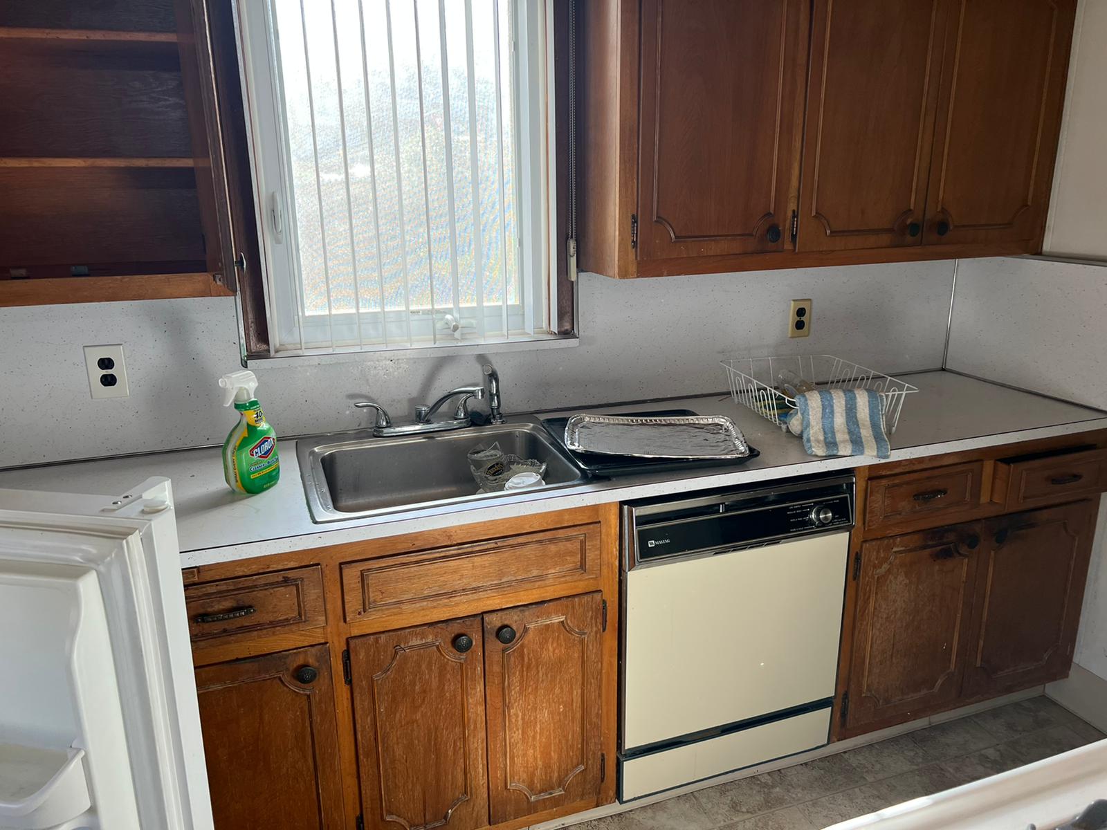 Image of a deep cleaned kitchen by Imperial Deep Cleaning Professional